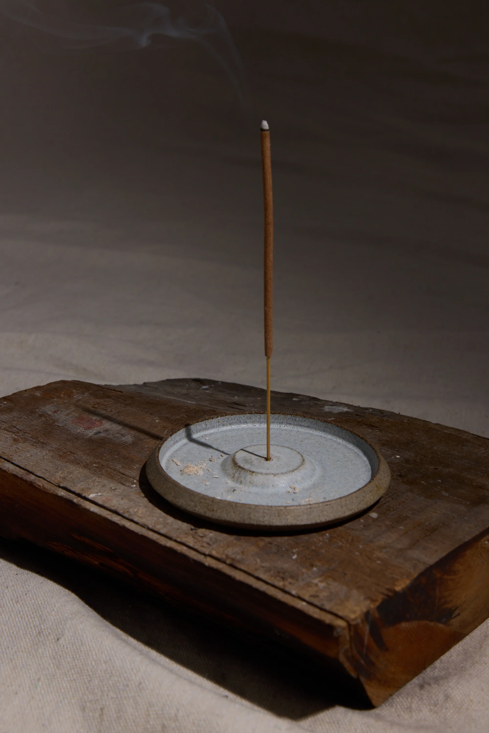 EoE Smoke And Musk Incense Sticks - Image 2