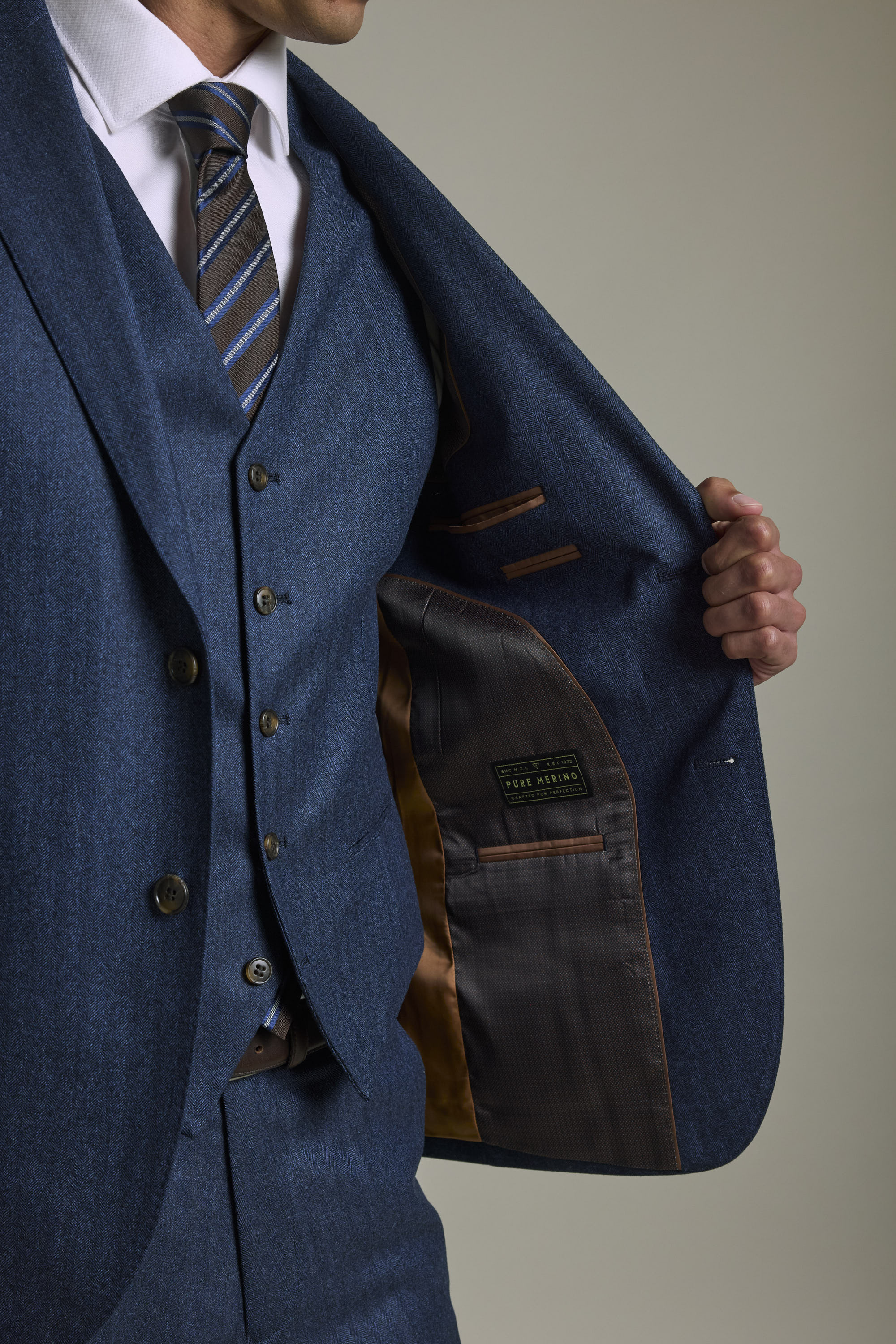 Hasting Herringbone Suit Jacket - Image 4