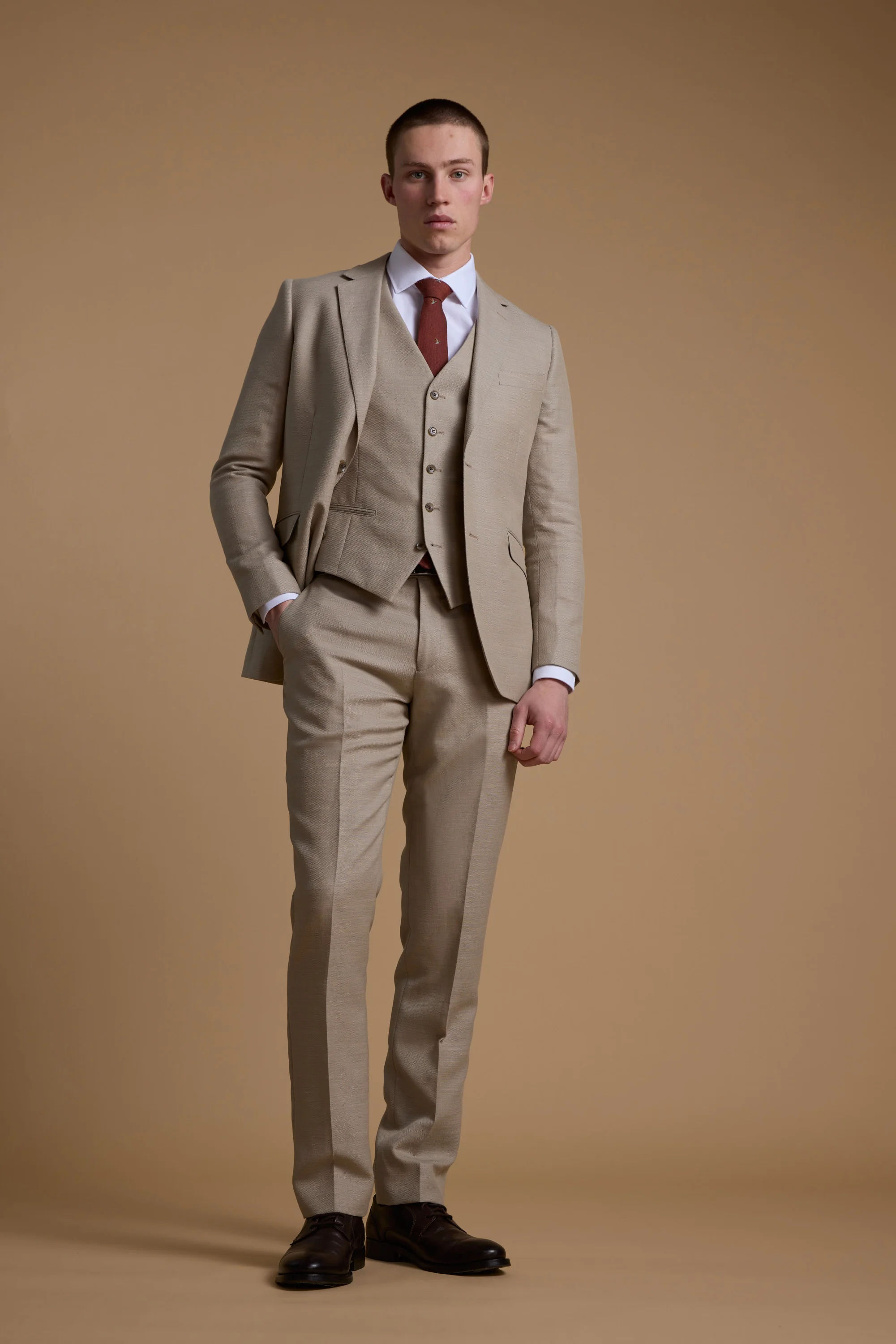 Lister Texture Waistcoat - Image 4