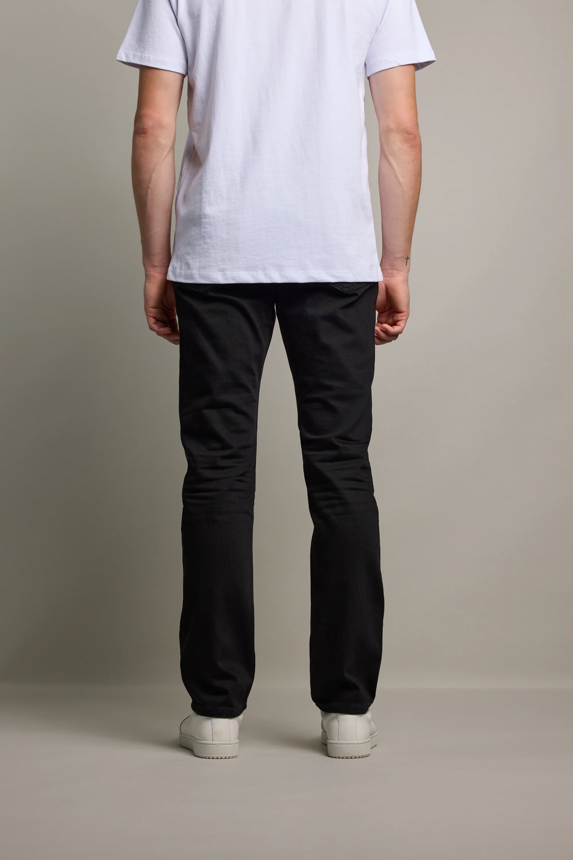 Nomad Denim Taper Jean - Image 3
