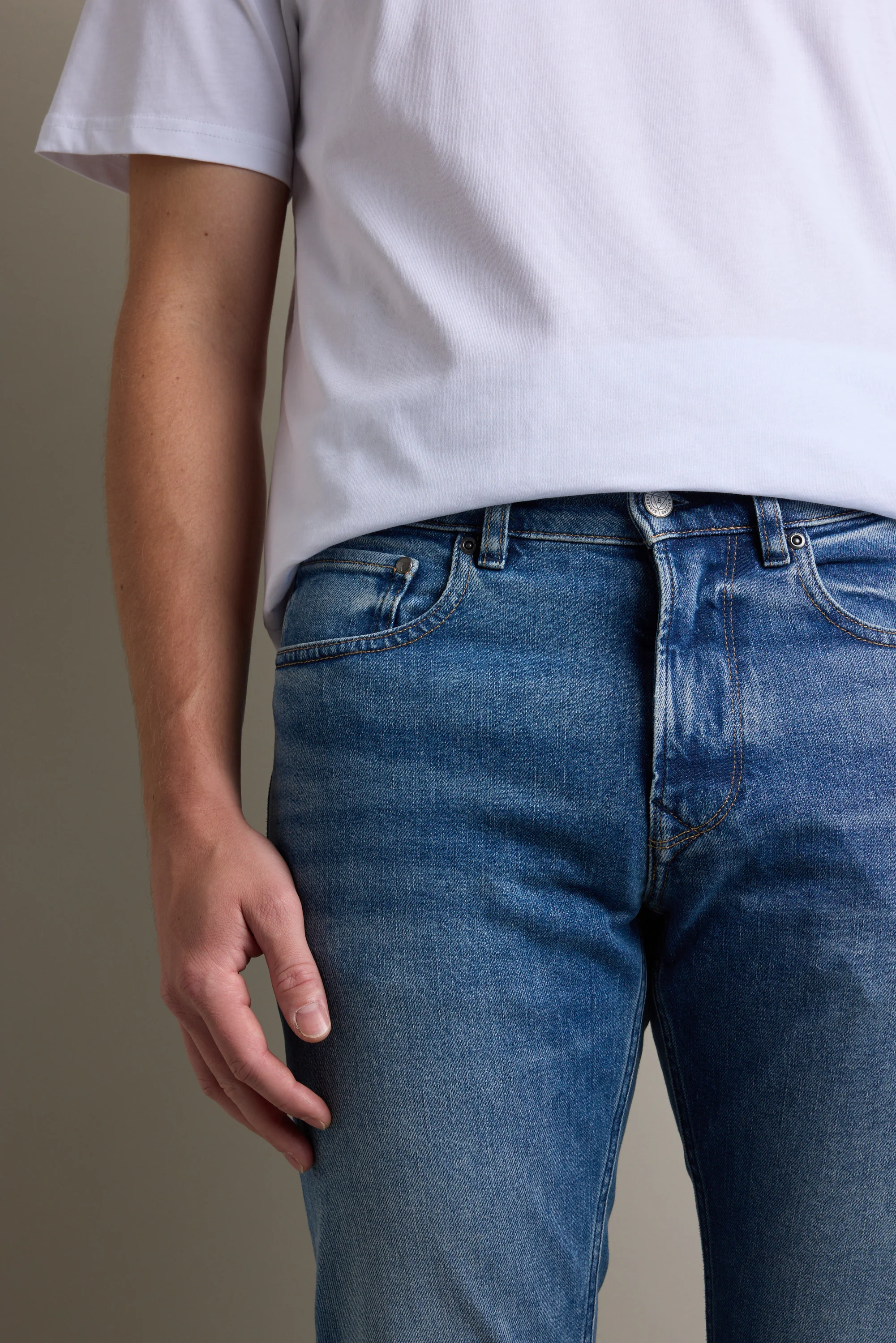 Nomad Denim Taper Jean - Image 3