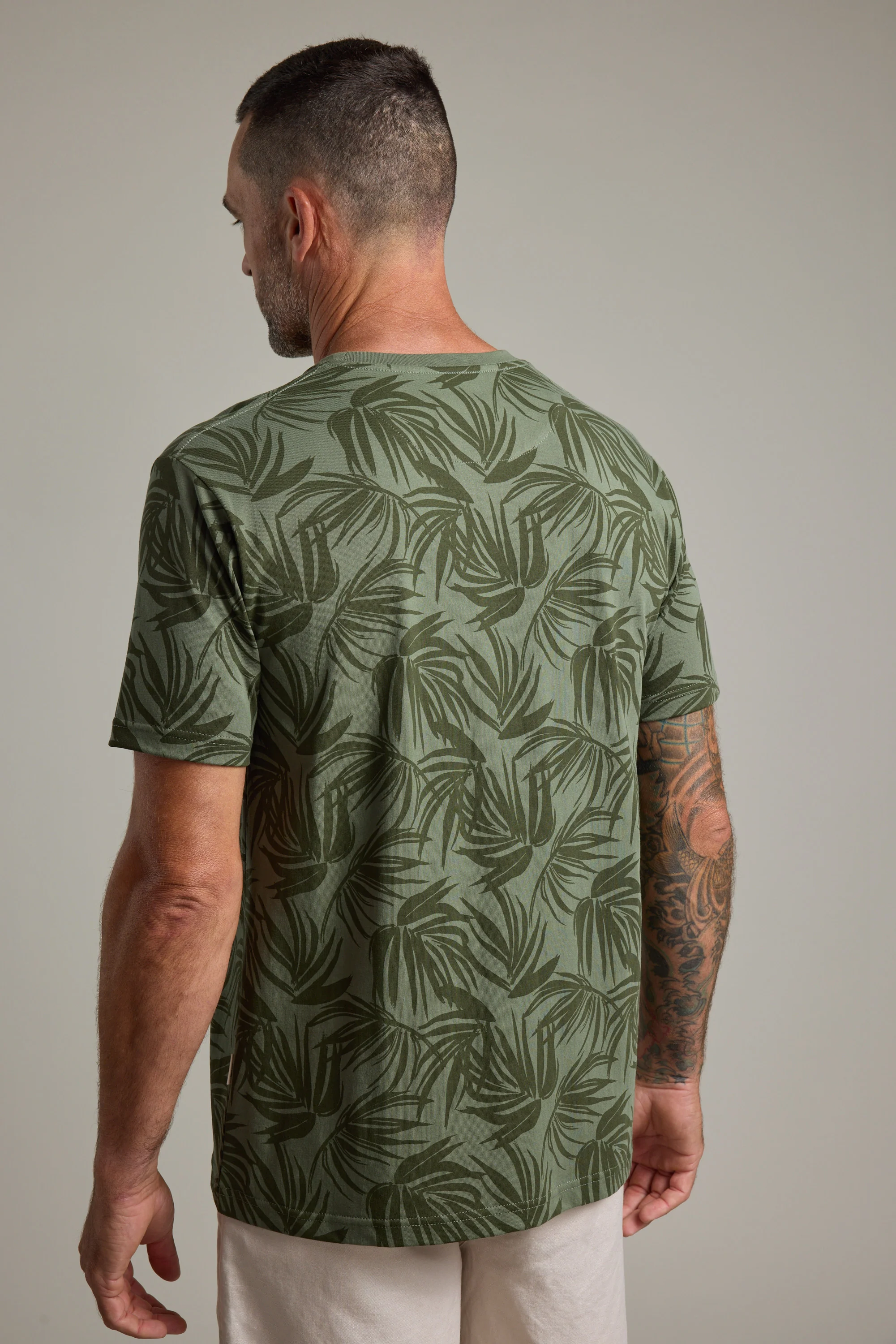 Palm Leaves Print Tee - Image 6