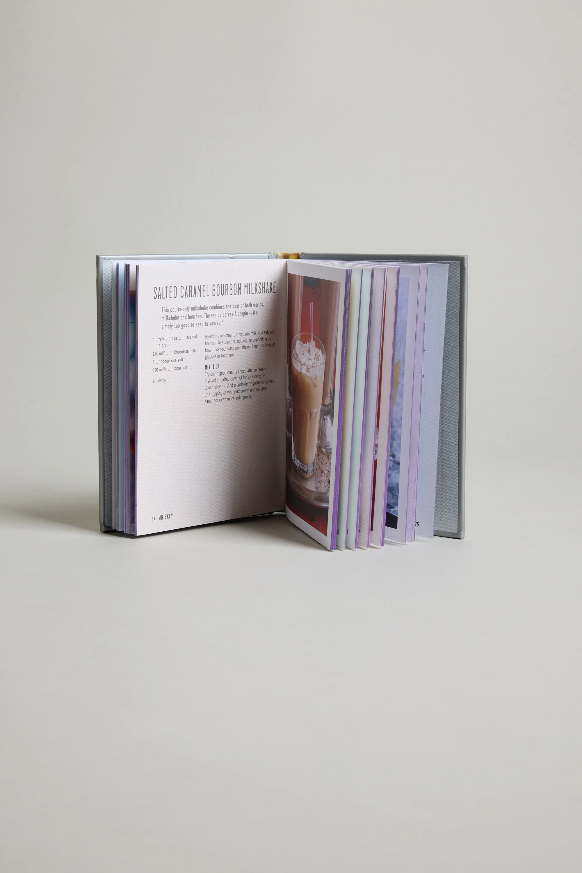 Pocket Book of Cocktails - Image 3