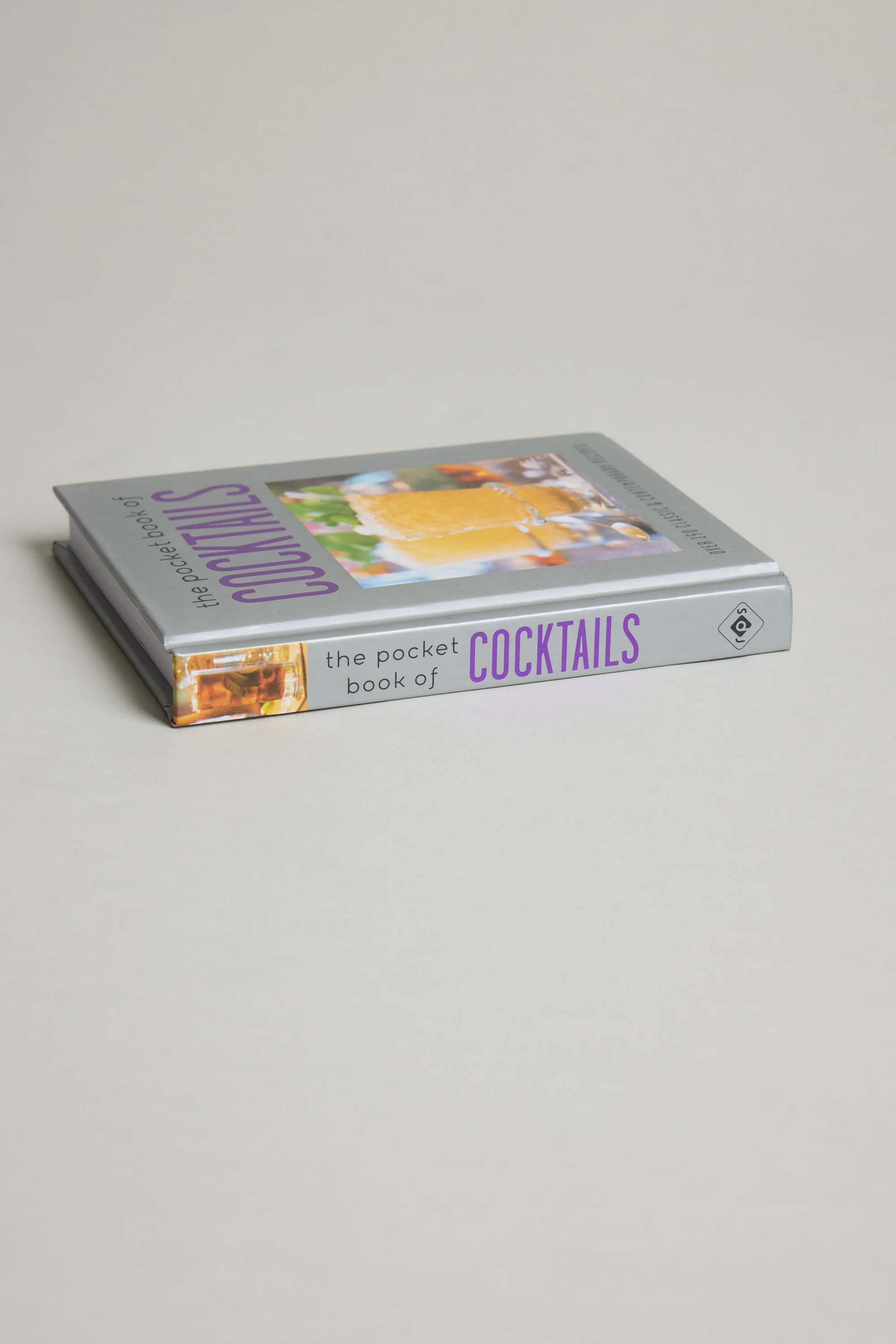 Pocket Book of Cocktails - Image 4