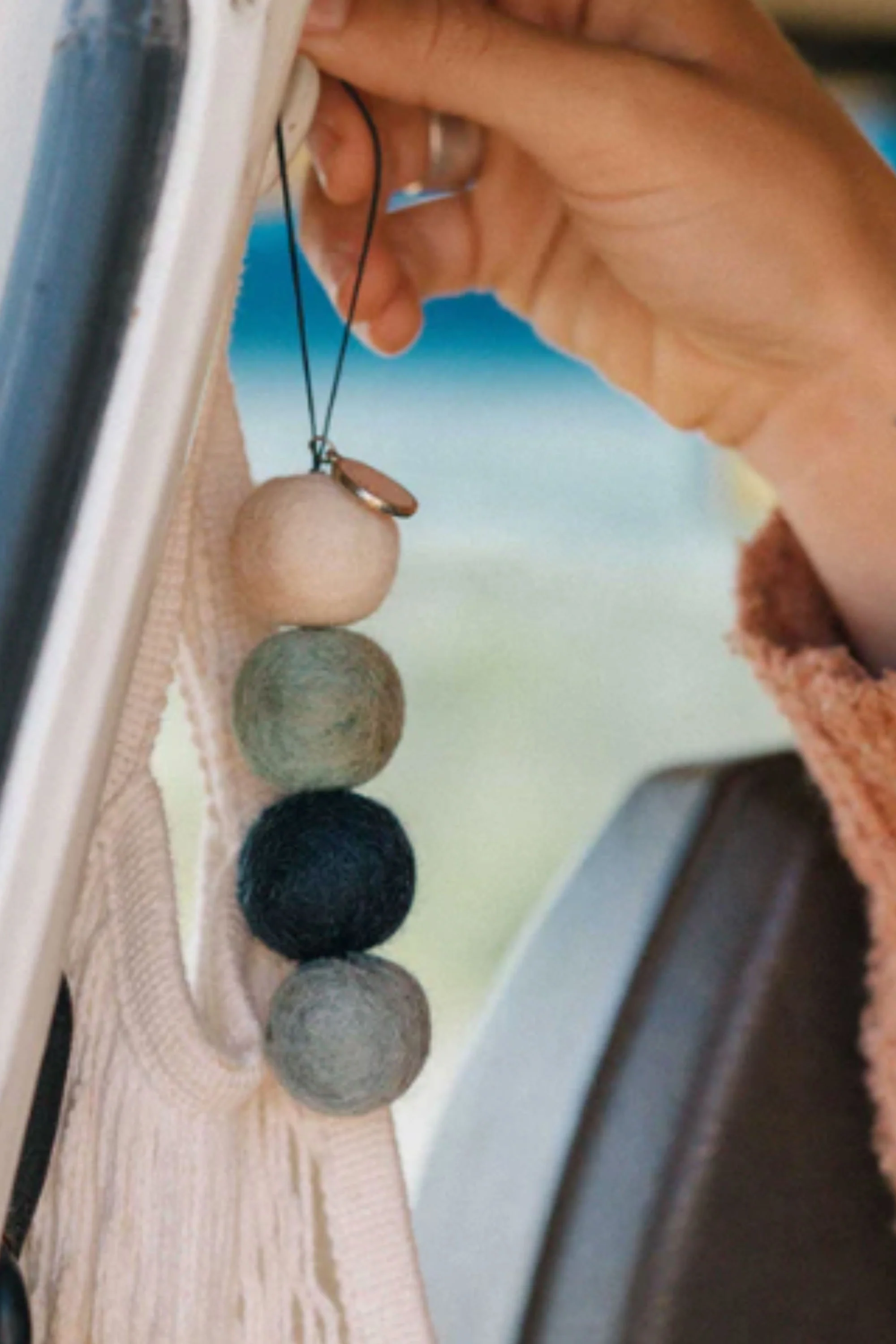 Smelly Balls: Cove / Coastal Drift - Image 4