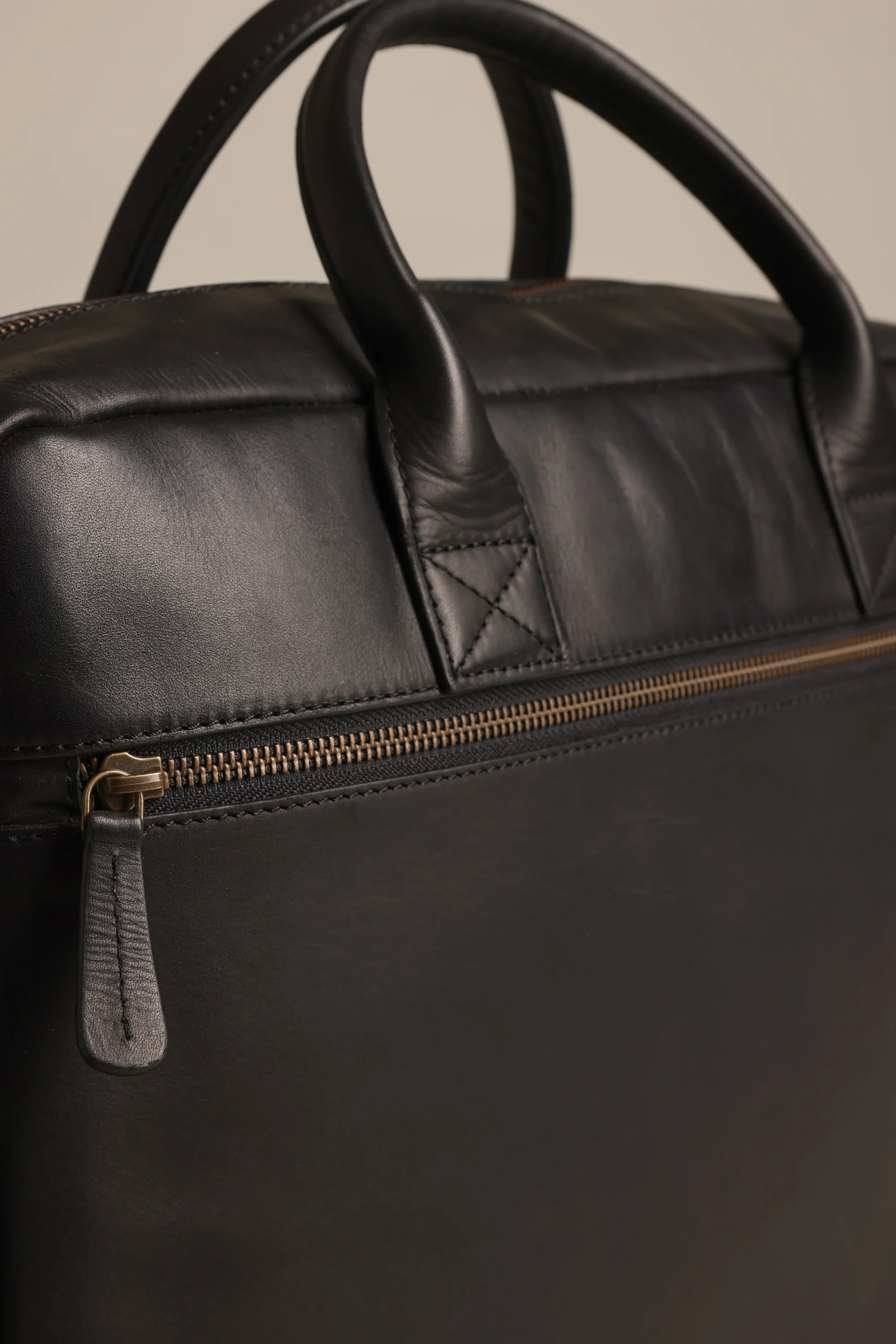 Wilkinson Leather Laptop Bag - Image 3